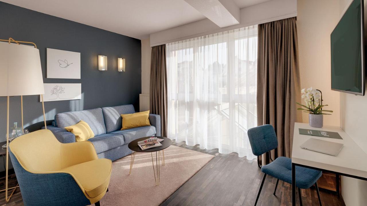 Hotel The Yard באד הונף אם ריין מראה חיצוני תמונה