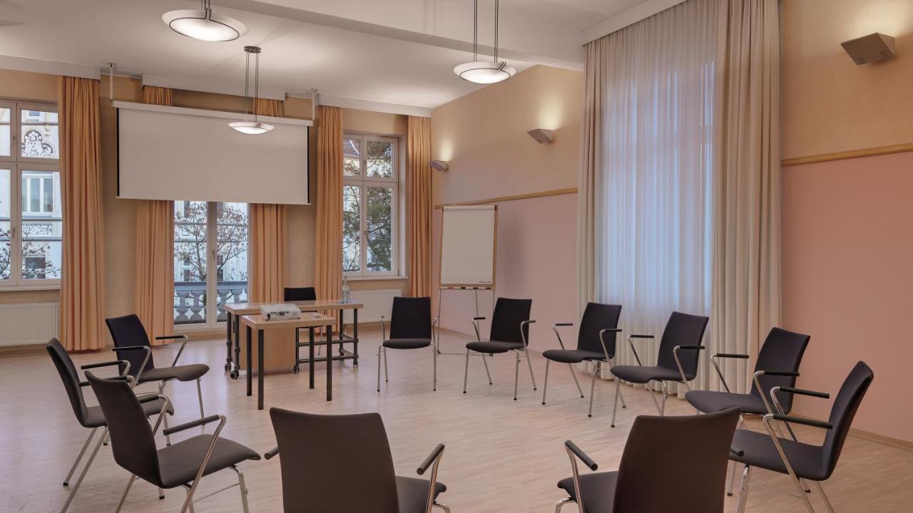 Hotel The Yard באד הונף אם ריין מראה חיצוני תמונה