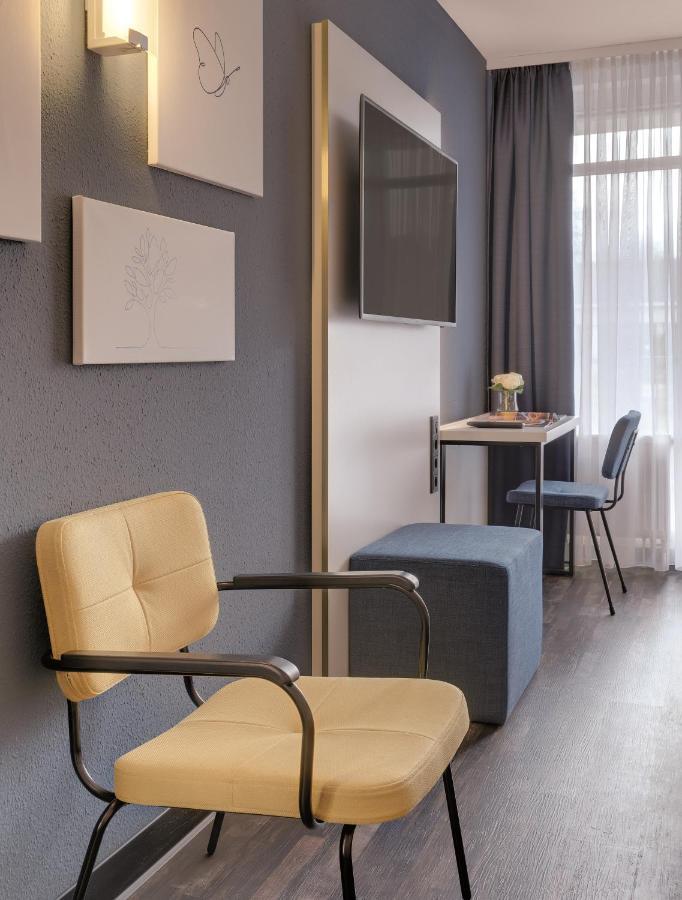 Hotel The Yard באד הונף אם ריין מראה חיצוני תמונה