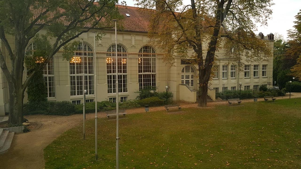 Hotel The Yard באד הונף אם ריין מראה חיצוני תמונה